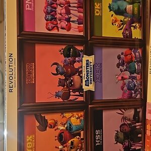 1 set 54 color  eyeshadow palette in fldg disney  univ.cardboard case w/ mirror